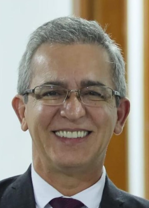 Valdivino Larindo Lima